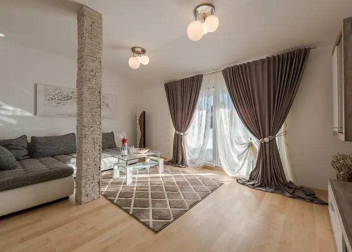 Beautiful Horizon Willa *